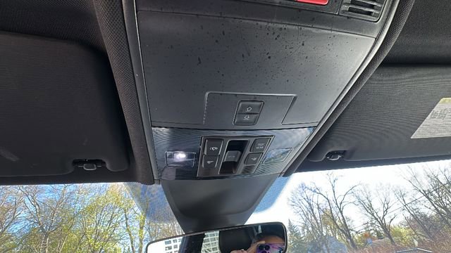 Used 2024 Volkswagen Tiguan SE R-Line image 19