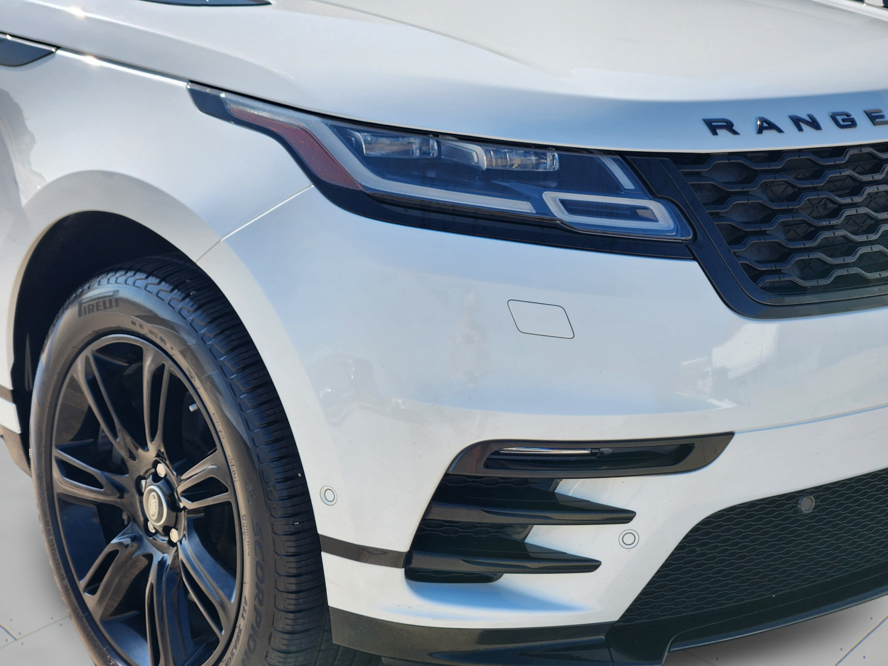 Used 2021 Land Rover Range Rover Velar R-Dynamic S AWD/4WD image 29