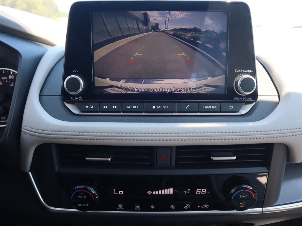 Certified 2023 Nissan Rogue SV image 24