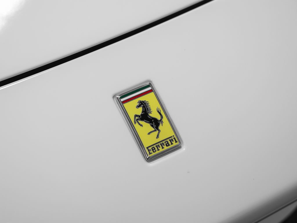 Certified 2022 Ferrari F8 Tributo RWD image 7