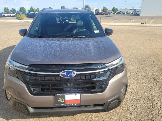 Used 2025 Subaru Forester Touring AWD/4WD image 3