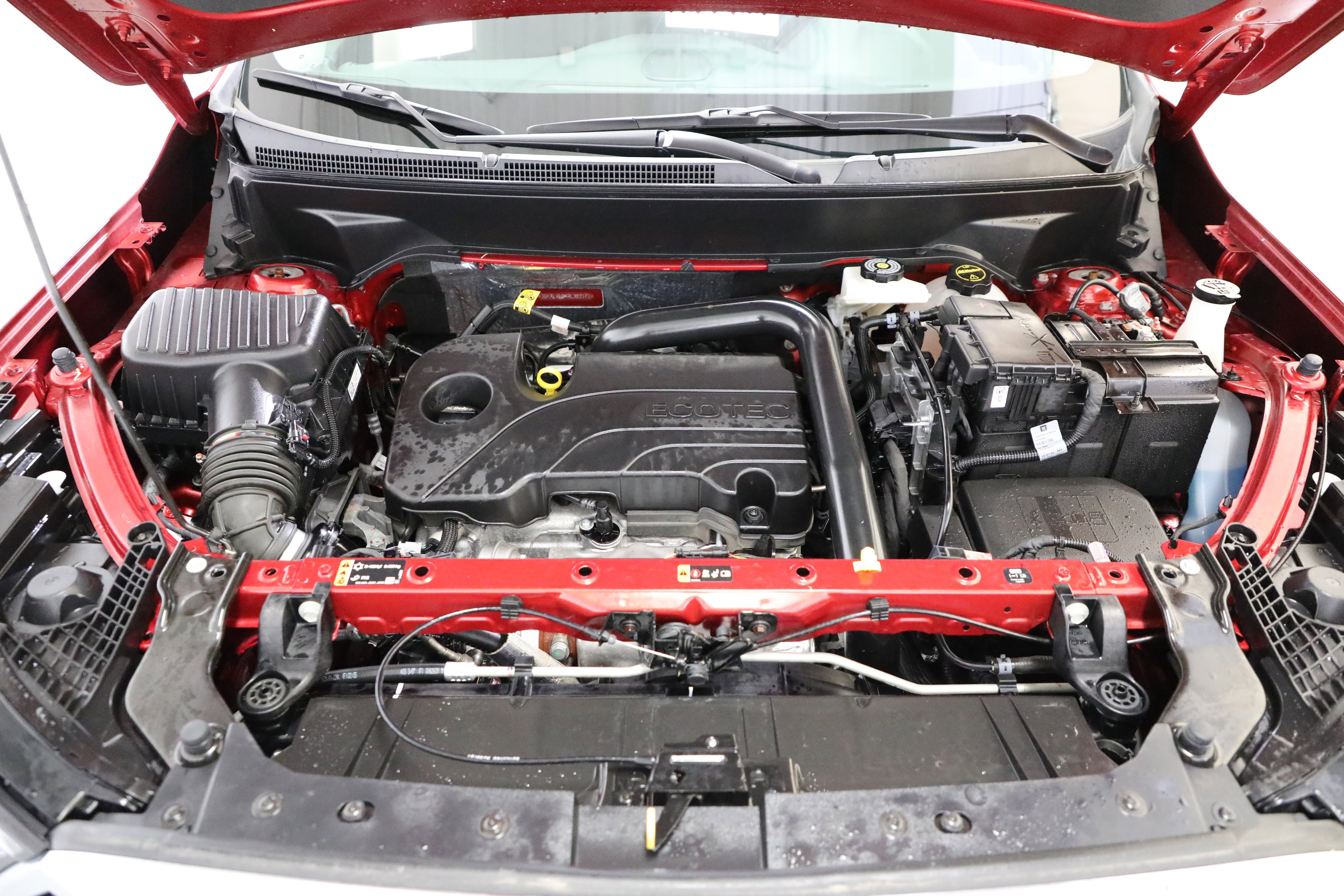 Certified 2024 GMC Terrain SLT w/ Infotainment Package II image 25