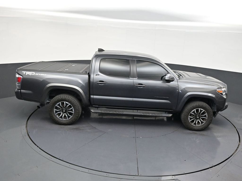 Used 2022 Toyota Tacoma TRD Sport w/ Technology Package image 17