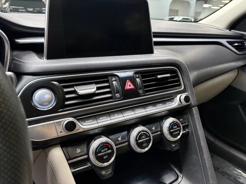 Used 2021 Genesis G70 2.0T AWD/4WD image 21