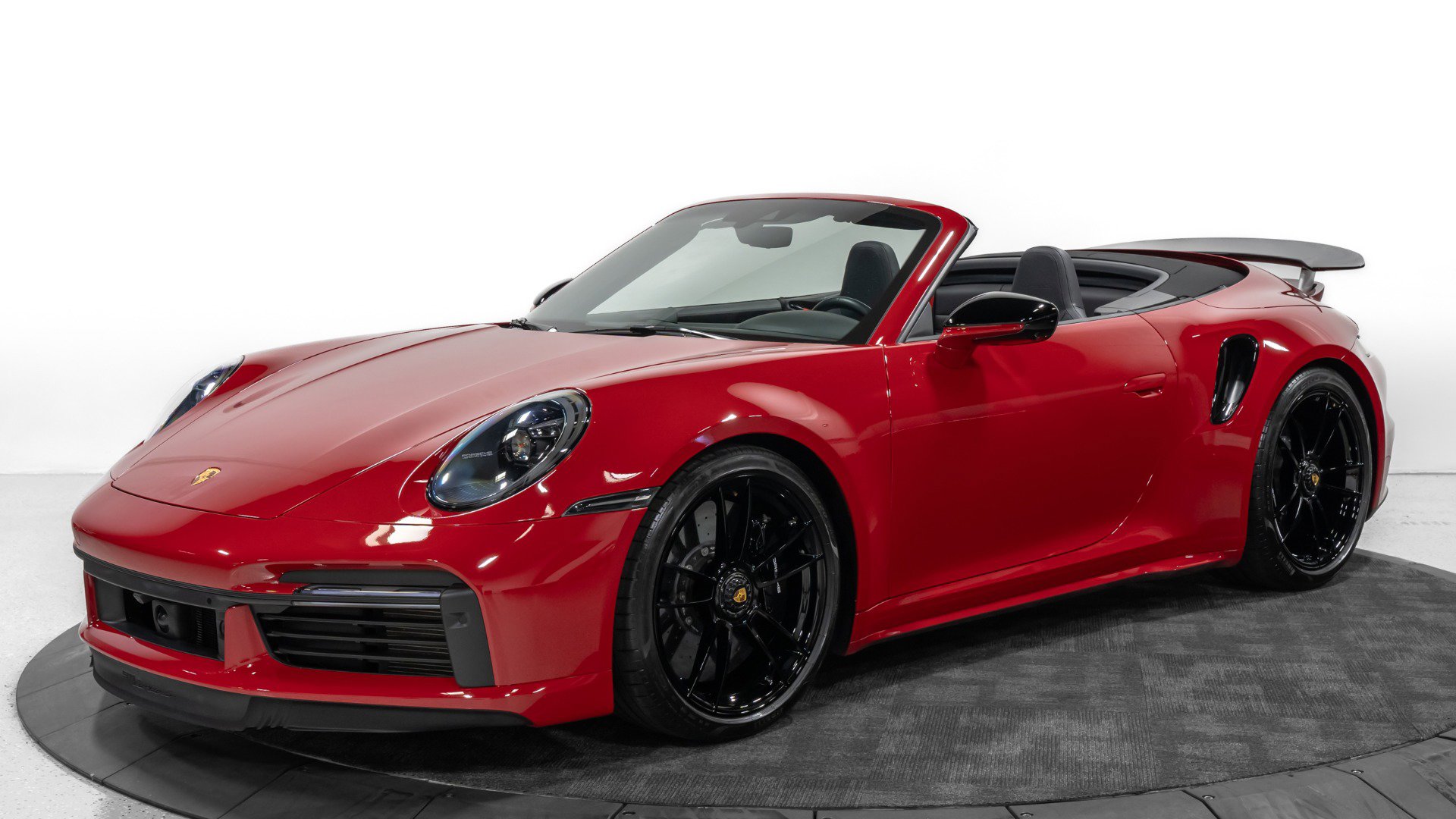 Used 2021 Porsche 911 Turbo S image 2