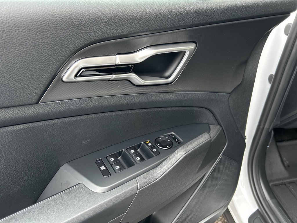 New 2026 Kia Sportage LX image 17