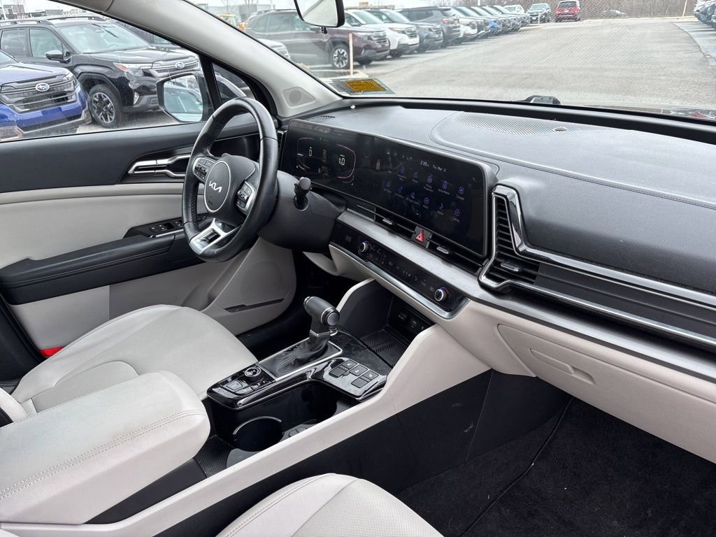 Certified 2023 Kia Sportage EX image 8