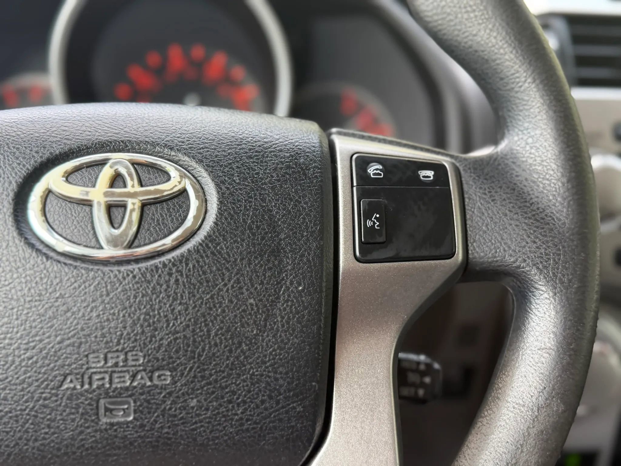 Used 2011 Toyota 4Runner SR5 RWD image 31