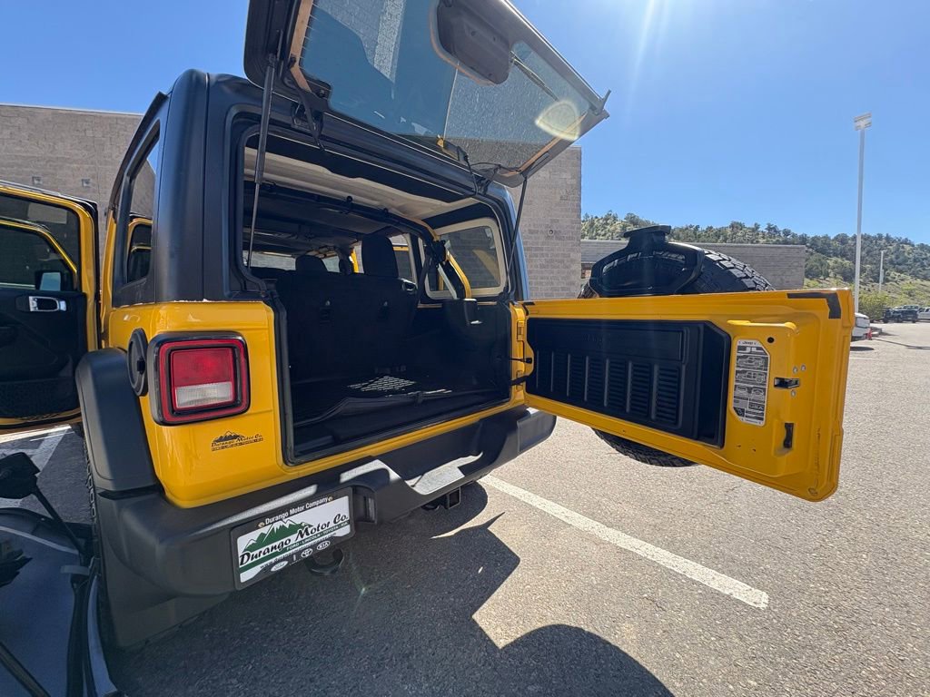 Used 2020 Jeep Wrangler Unlimited Sport image 9