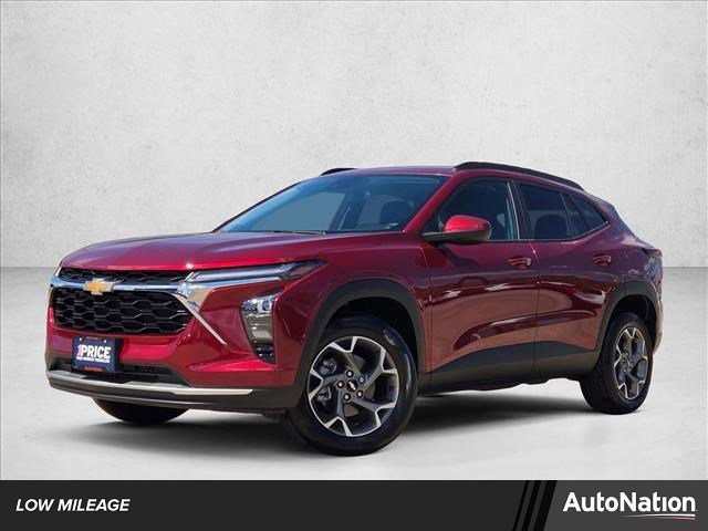 Used 2025 Chevrolet Trax LT w/ Driver Confidence Package