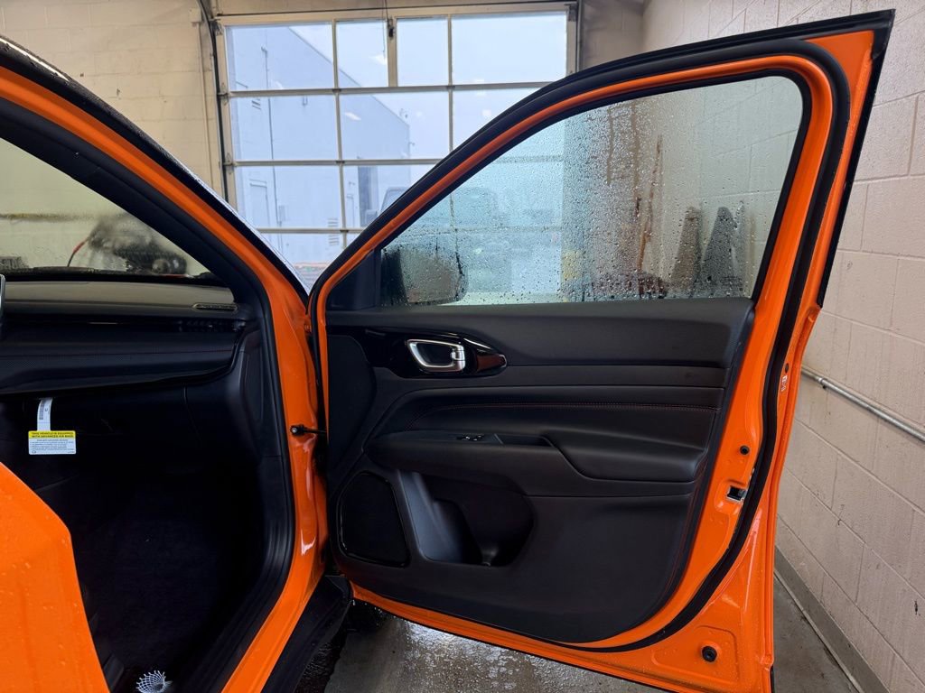 New 2026 Jeep Compass Trailhawk image 17