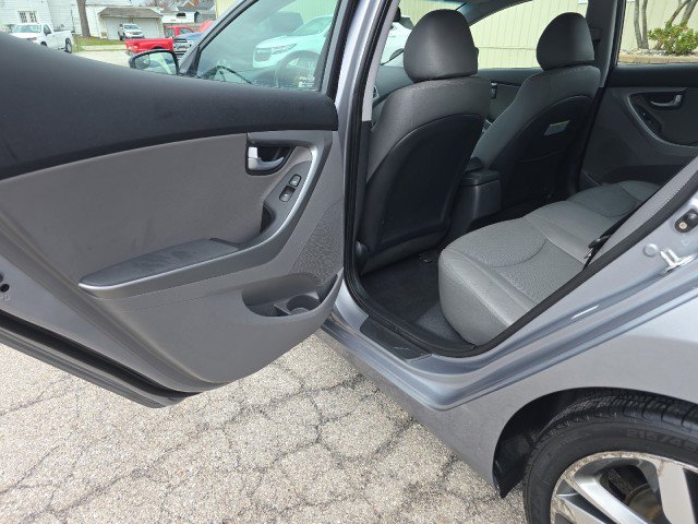 Used 2016 Hyundai Elantra Limited FWD image 28