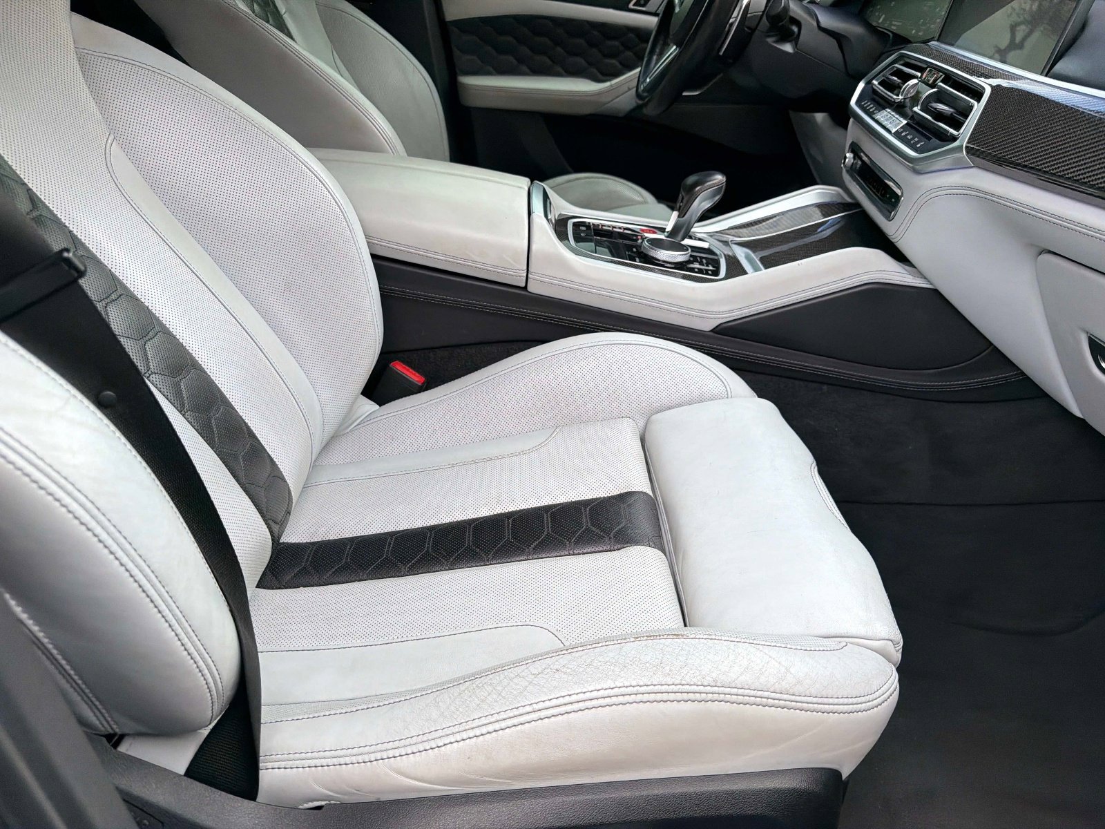 Used 2021 BMW X6 M w/ Executive Package AWD/4WD image 25