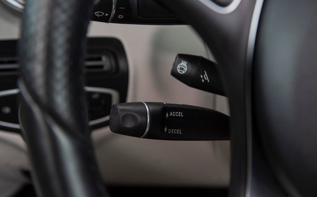 Used 2018 Mercedes-Benz C 300 4MATIC Cabriolet image 24