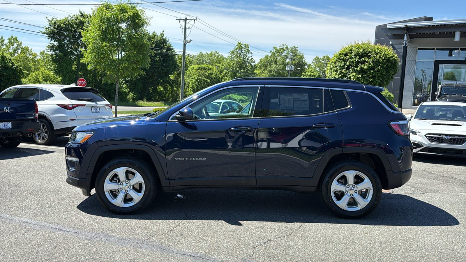 Used 2021 Jeep Compass Latitude w/ Driver Assistance Group AWD/4WD image 4