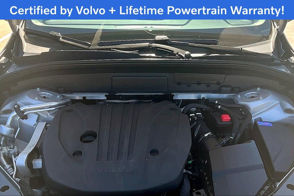 Used 2023 Volvo XC60 B5 Core image 12