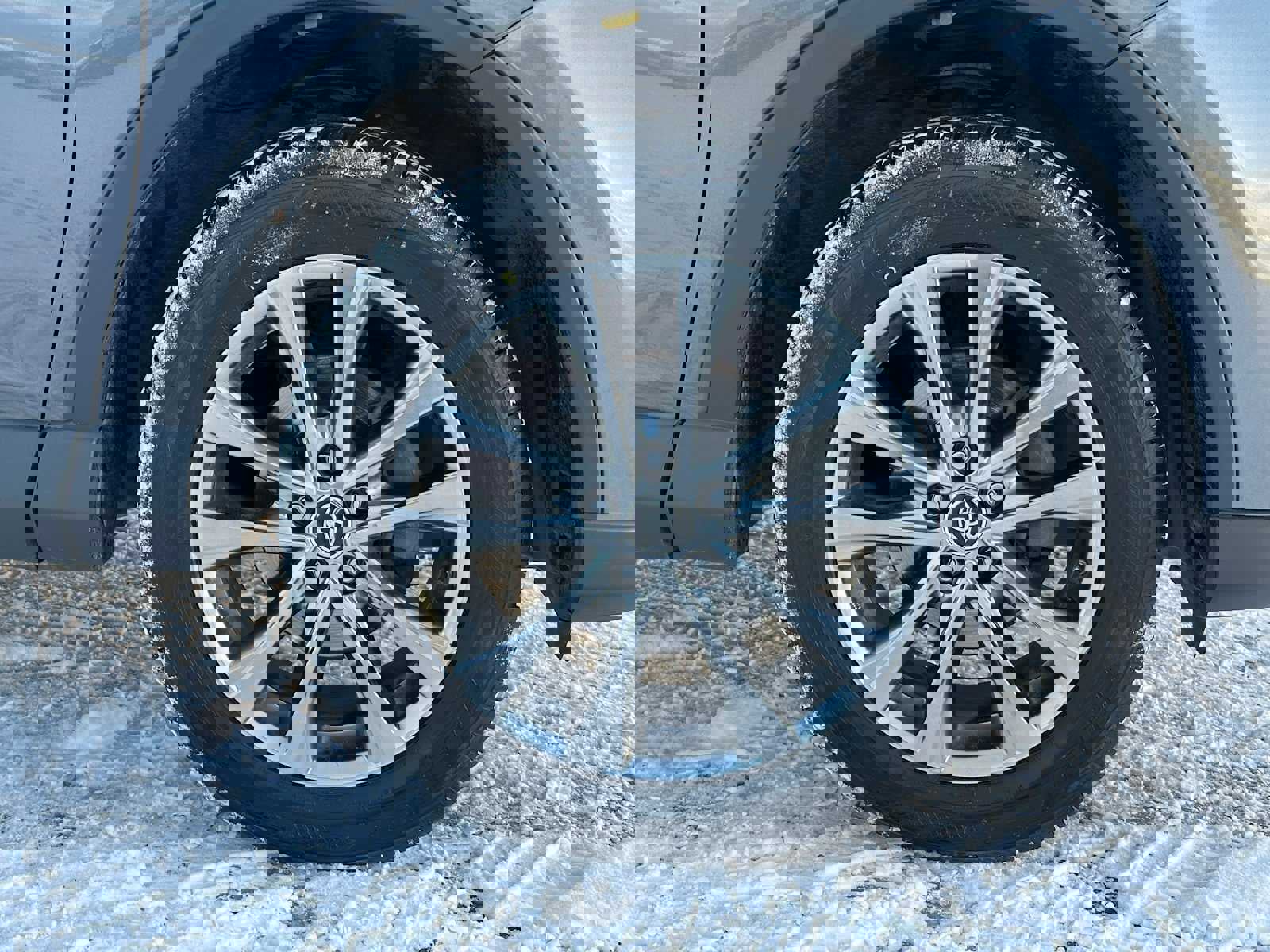 Used 2017 Toyota RAV4 Limited image 9