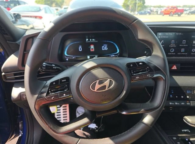 Used 2026 Hyundai Elantra Sport FWD image 11