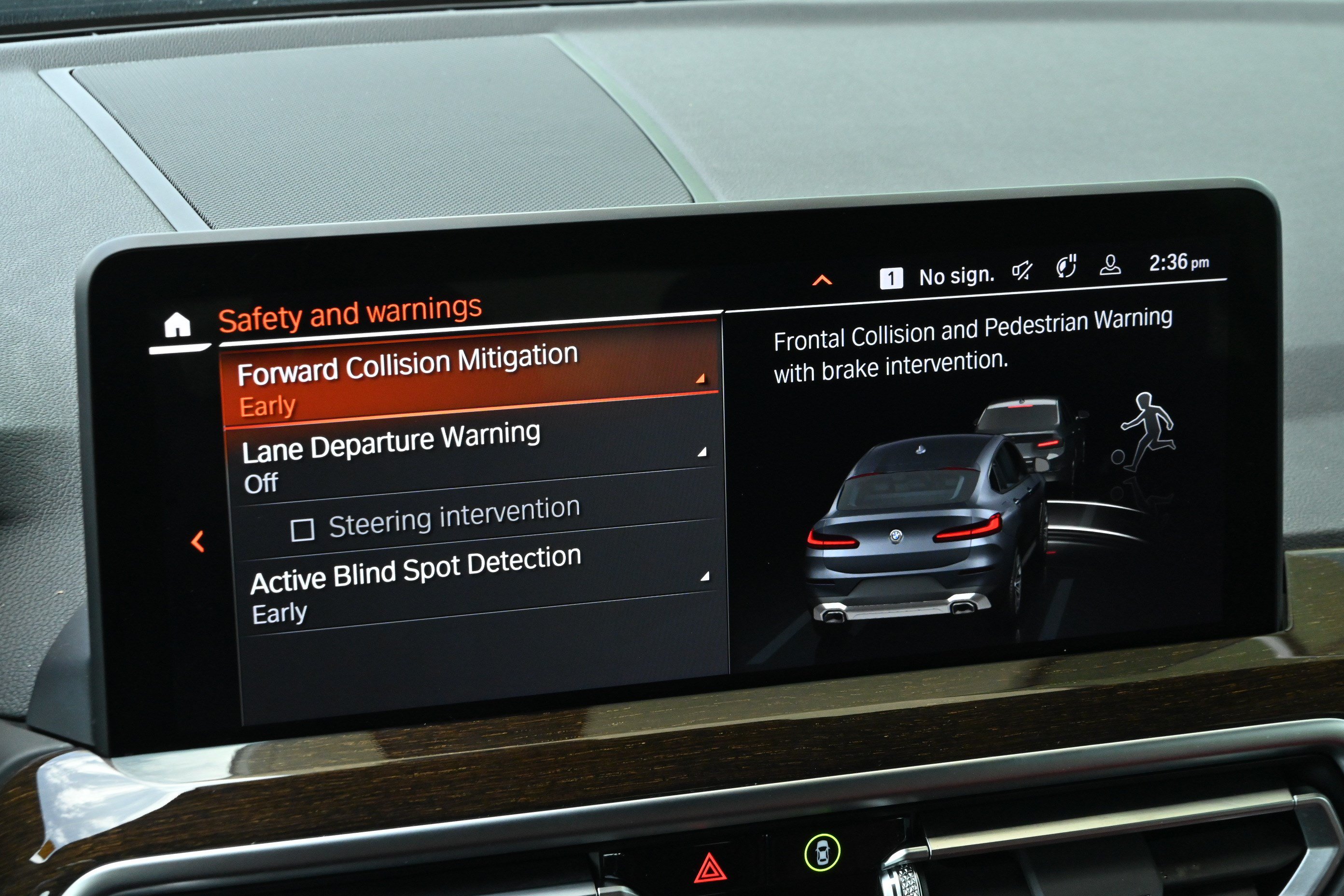 Certified 2025 BMW X4 xDrive30i AWD/4WD image 18