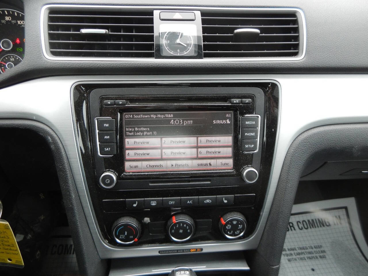 Used 2013 Volkswagen Passat 3.6 SE image 3