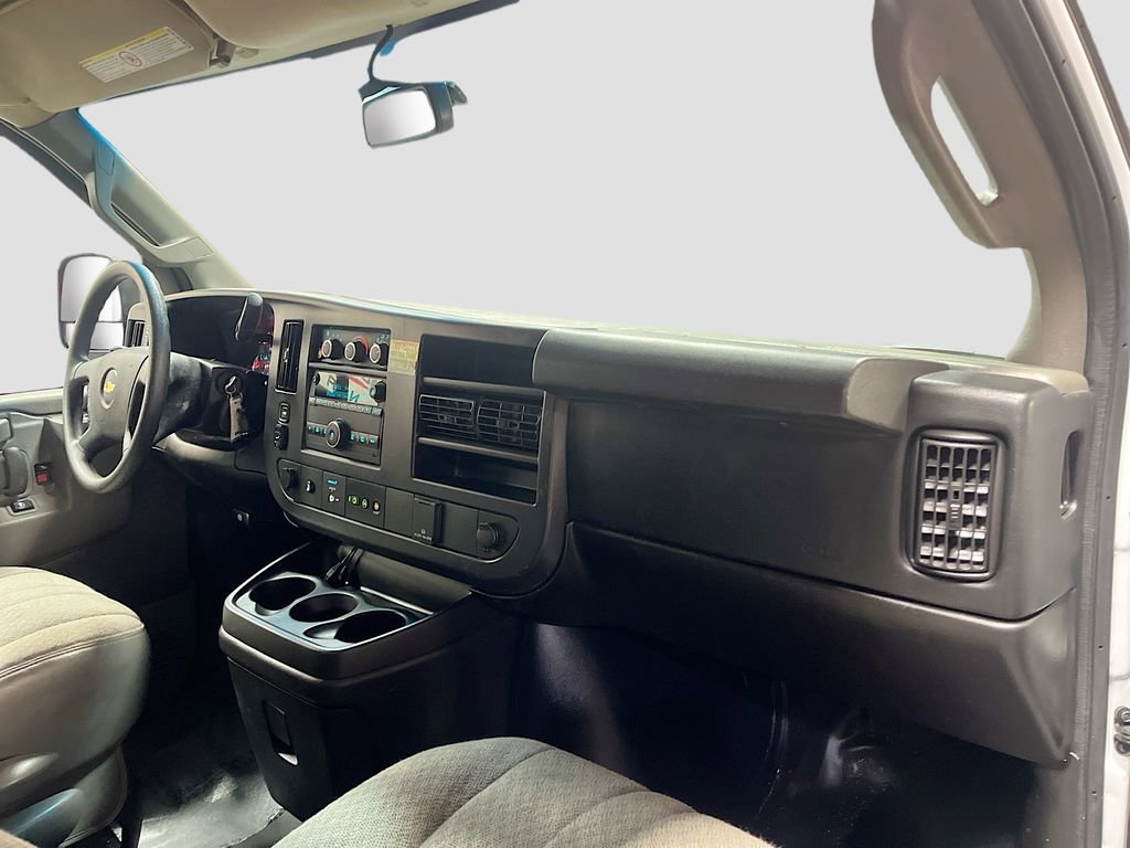 Used 2024 Chevrolet Express 2500 w/ Driver Convenience Package image 25