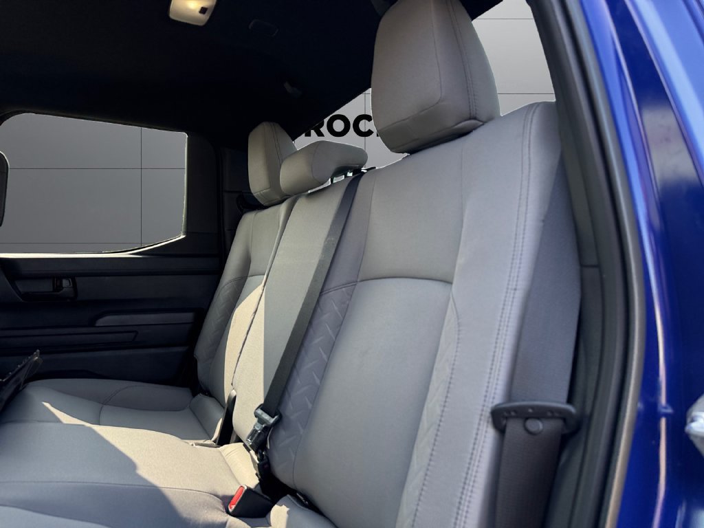 Certified 2025 Toyota Tacoma SR5 AWD/4WD image 18