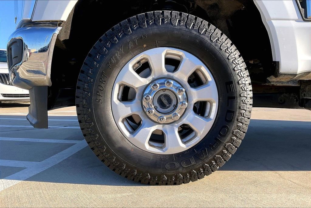 Used 2024 Ford F250 XLT w/ FX4 Off-Road Package image 12