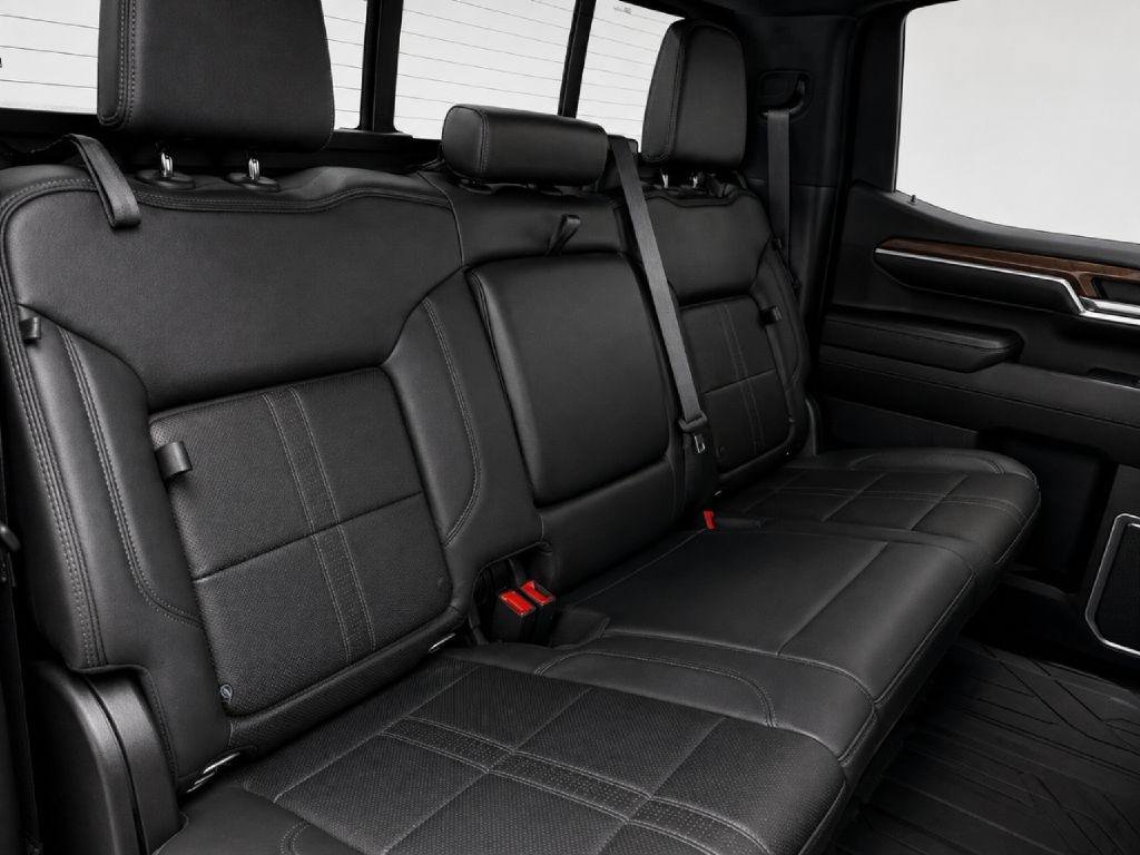 Used 2022 Chevrolet Silverado 1500 High Country w/ High Country Premium Package AWD/4WD image 24