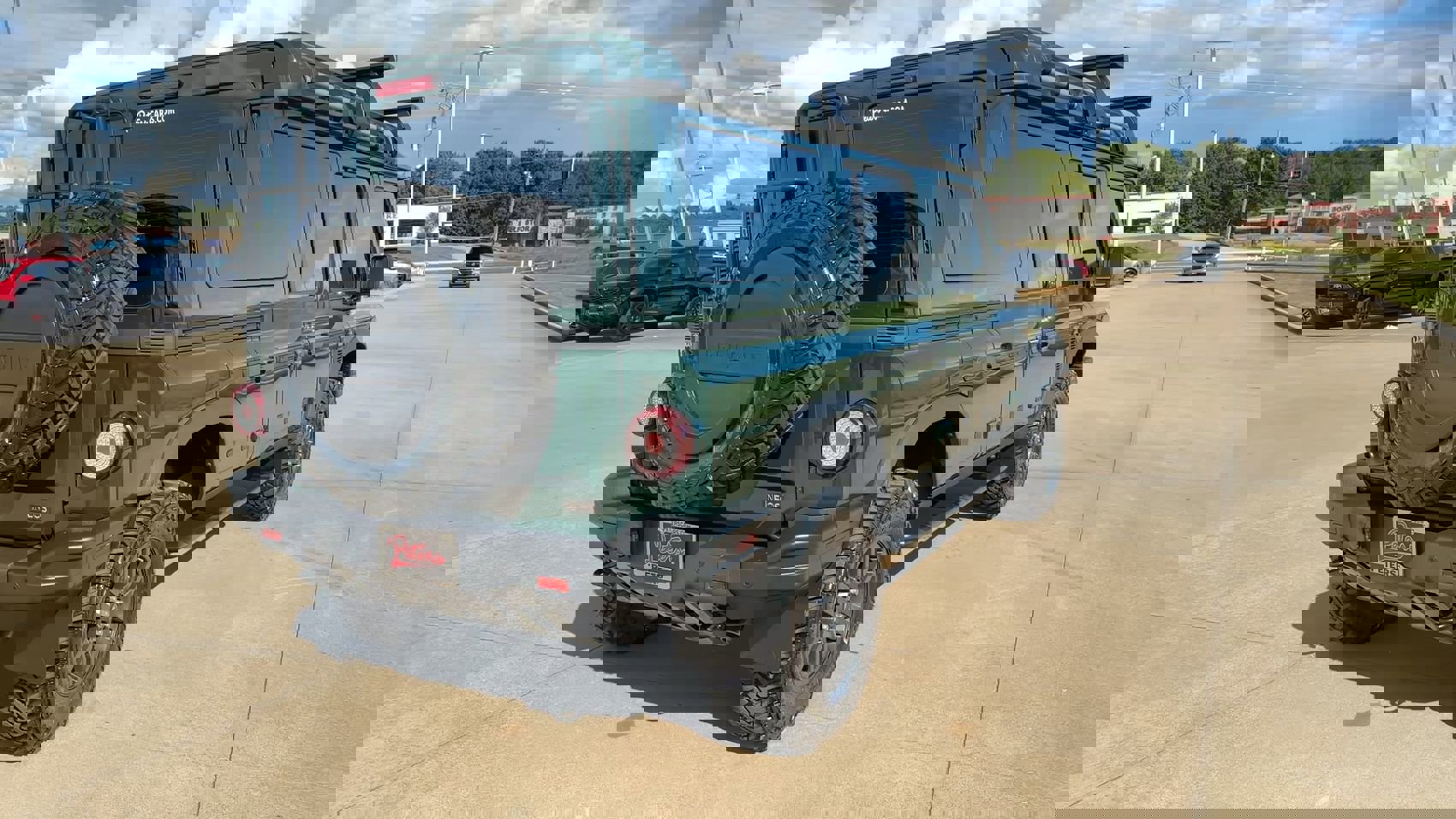 Used 2024 INEOS Grenadier Fieldmaster Edition image 7