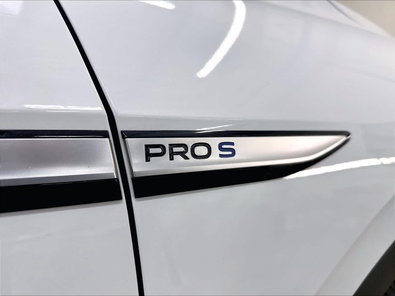 Used 2022 Volkswagen ID.4 Pro S RWD image 27