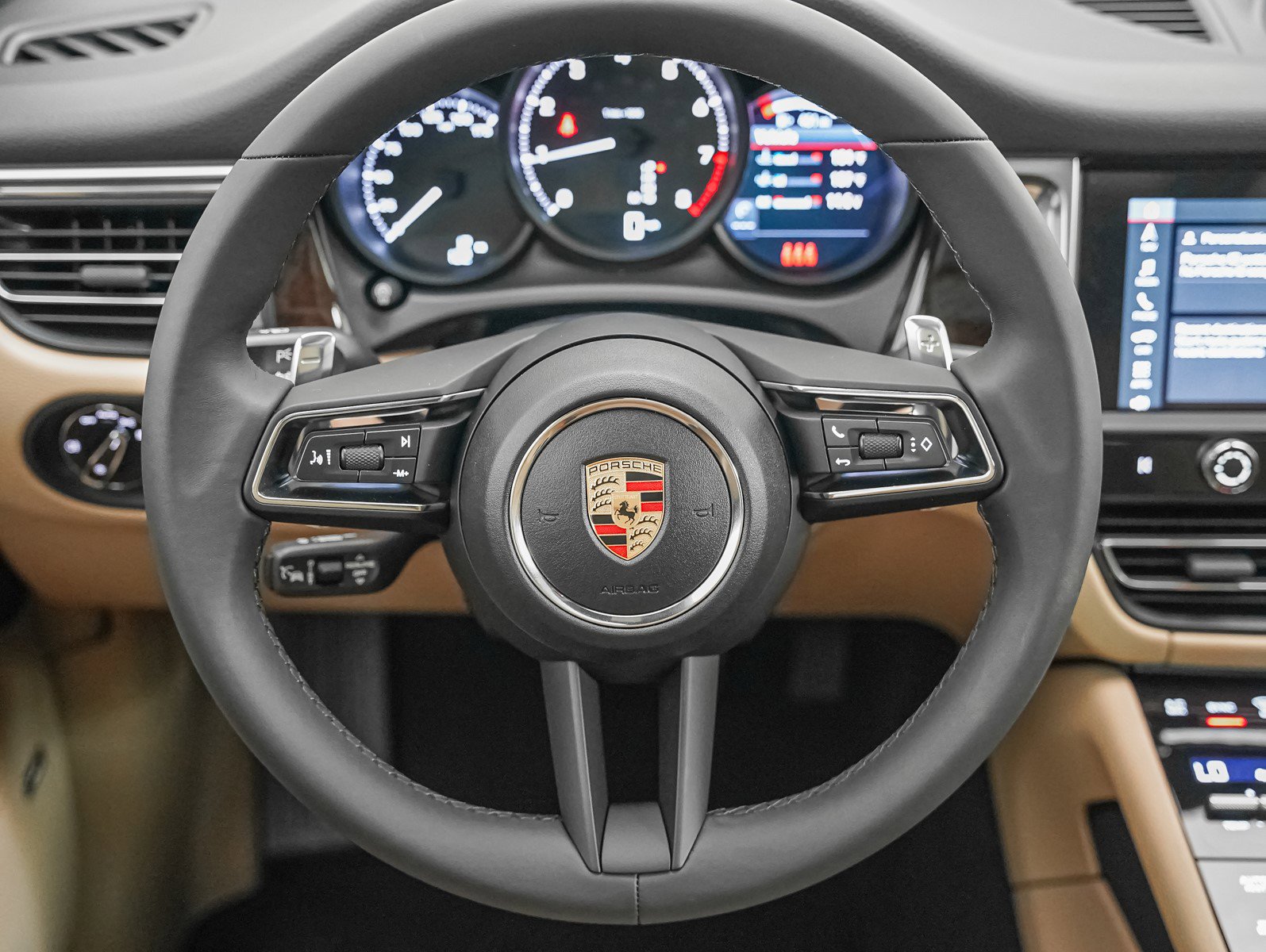 New 2026 Porsche Macan image 17