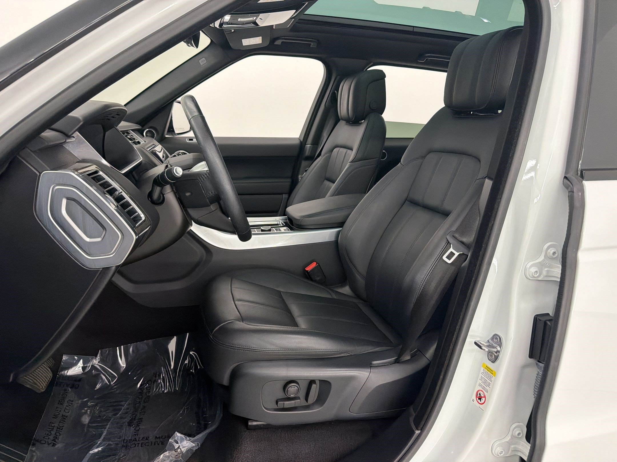 Used 2020 Land Rover Range Rover Sport SE AWD/4WD image 30
