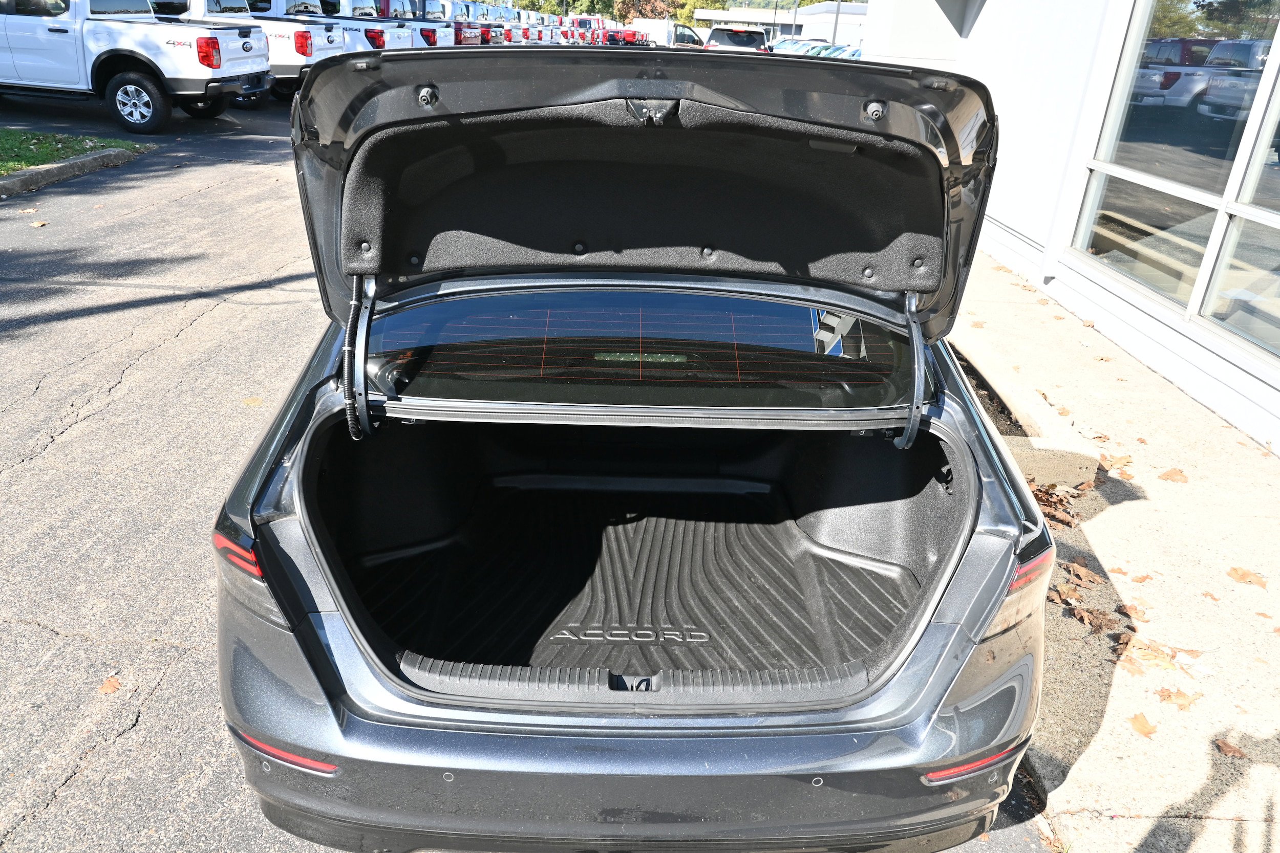 Used 2023 Honda Accord Touring image 7