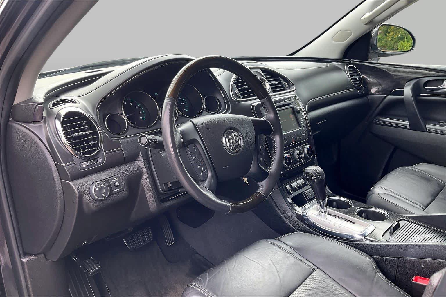 Used 2015 Buick Enclave Leather FWD image 15