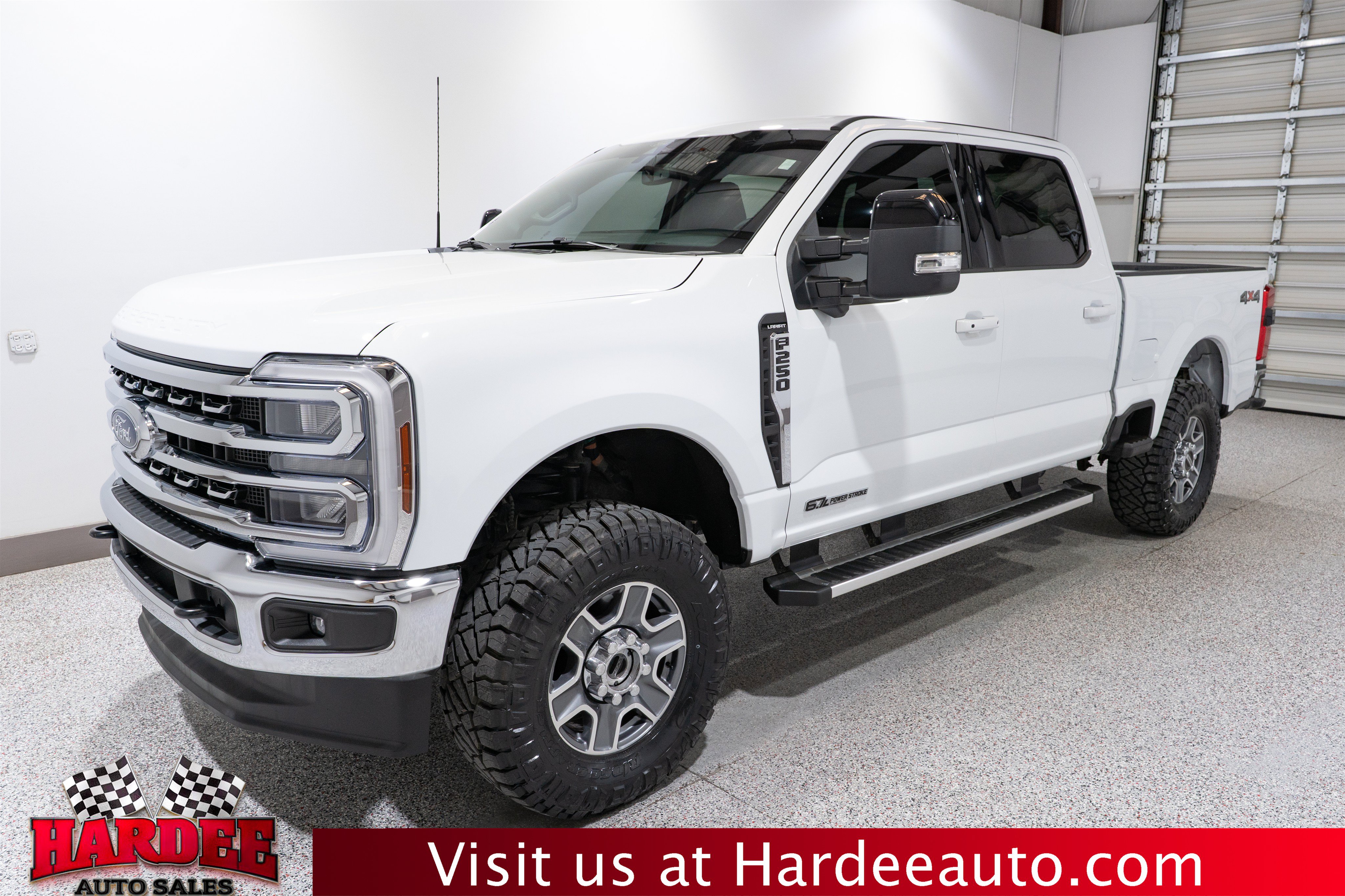 Used 2025 Ford F250 Lariat AWD/4WD image 2