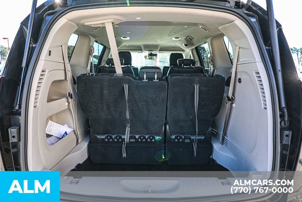 Used 2023 Chrysler Pacifica Touring-L image 25