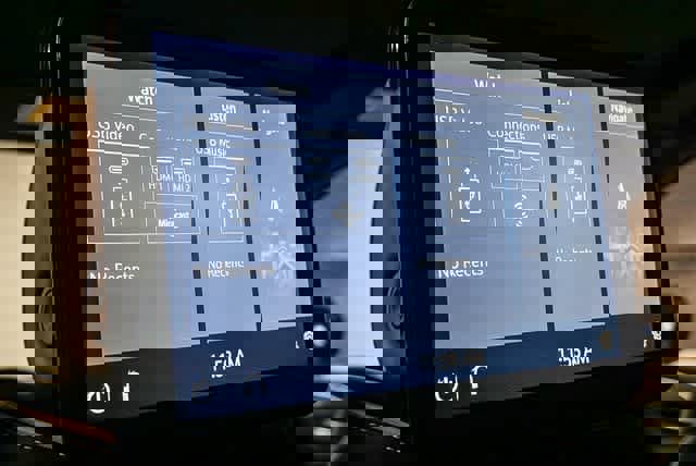 Used 2021 Cadillac Escalade Premium Luxury image 21