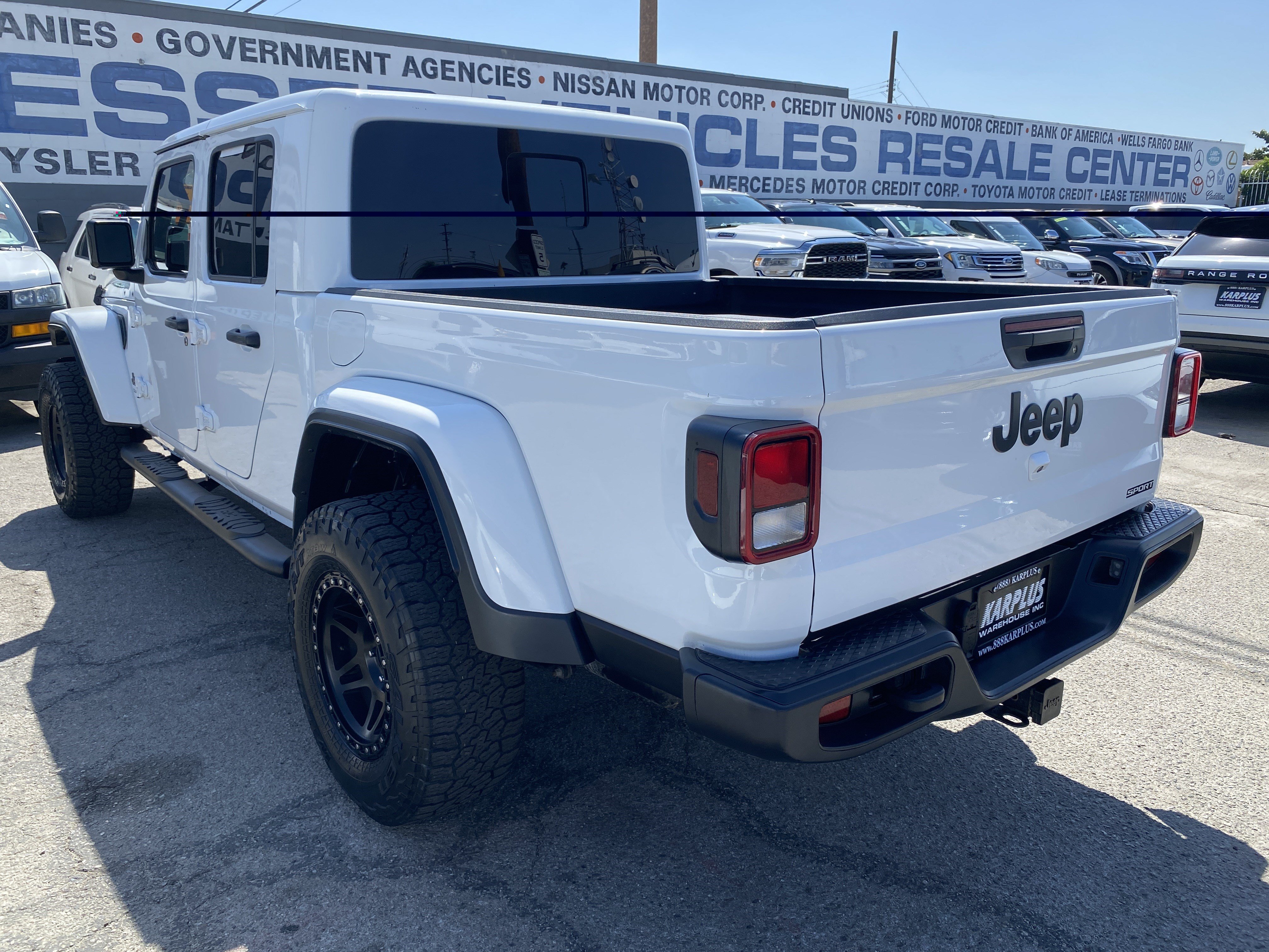 Used 2021 Jeep Gladiator Sport AWD/4WD image 12
