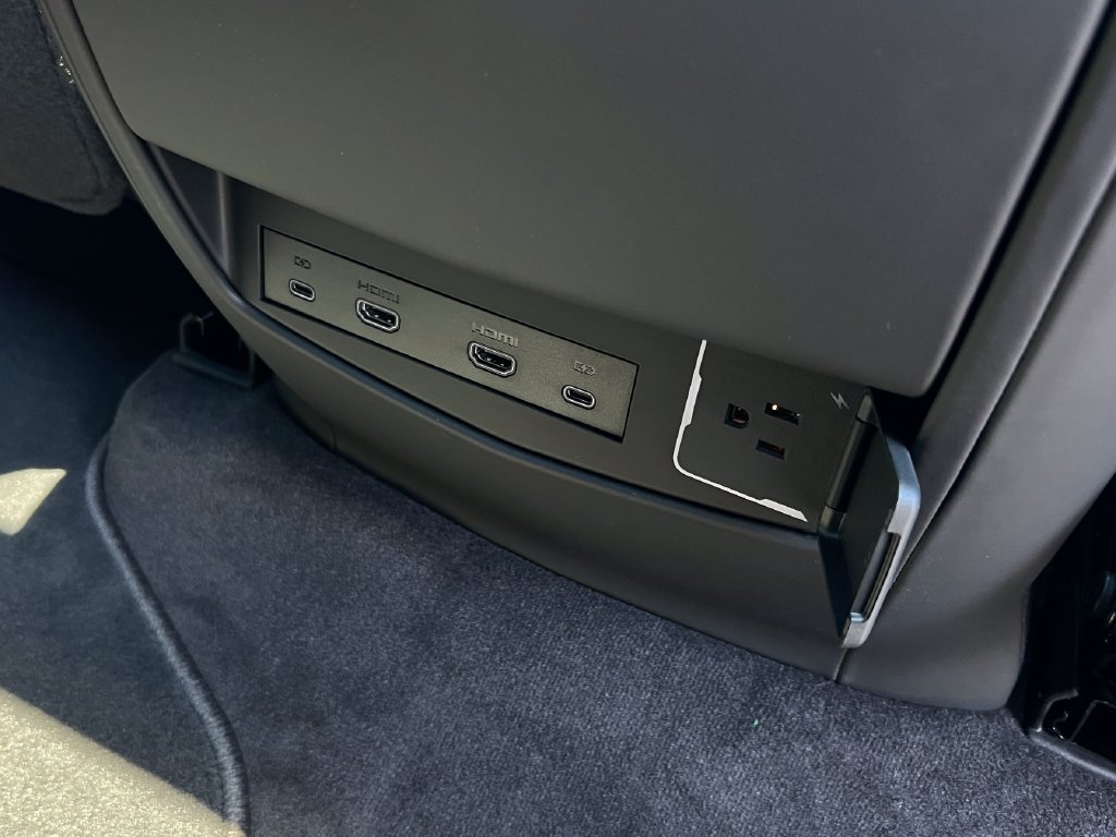 New 2026 Cadillac Escalade Platinum Luxury AWD/4WD image 30