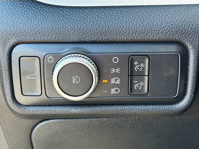 Used 2022 Ford Explorer XLT w/ Equipment Group 202A AWD/4WD image 10