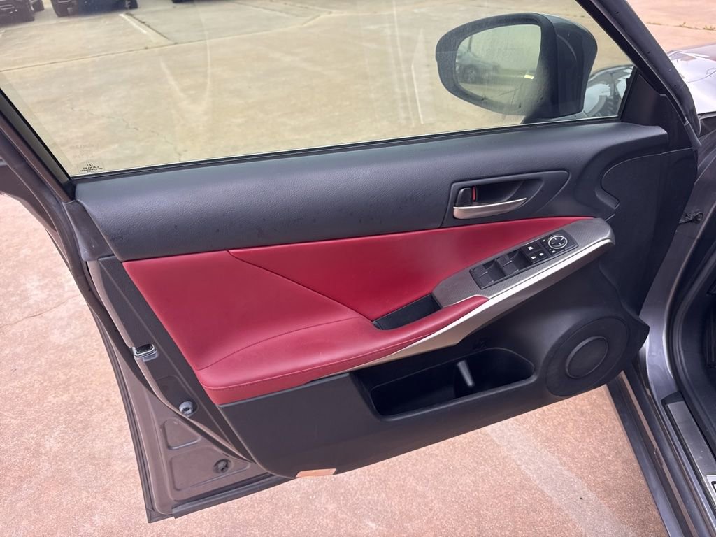 Used 2018 Lexus IS 300 F Sport w/ F Sport Package RWD image 10