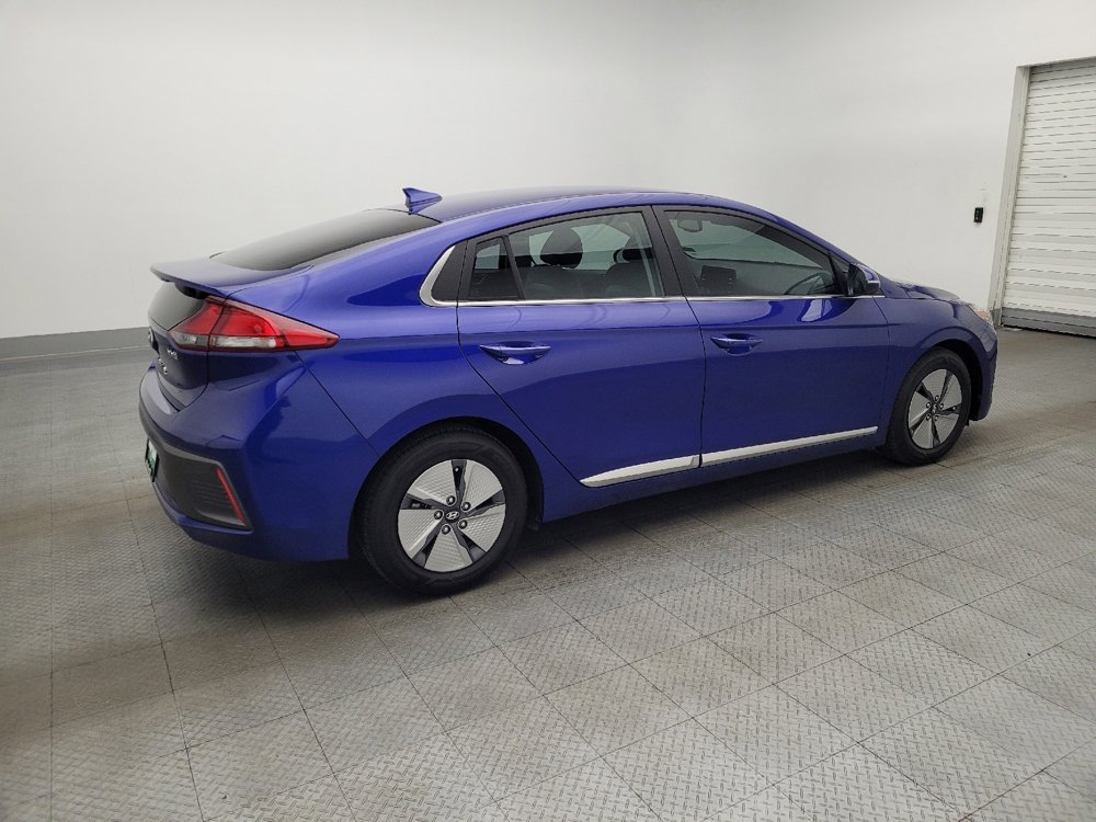 Used 2021 Hyundai Ioniq SE FWD image 10