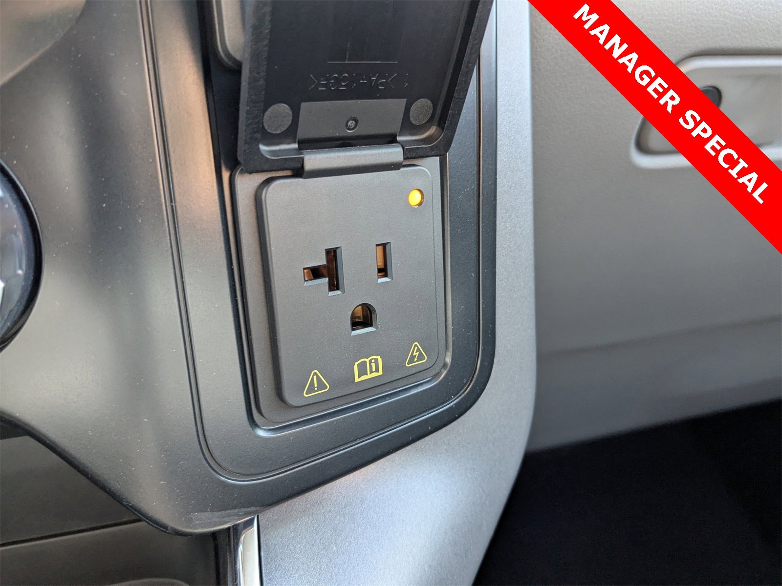 New 2025 Ford F150 XLT w/ Equipment Group 303A High image 18