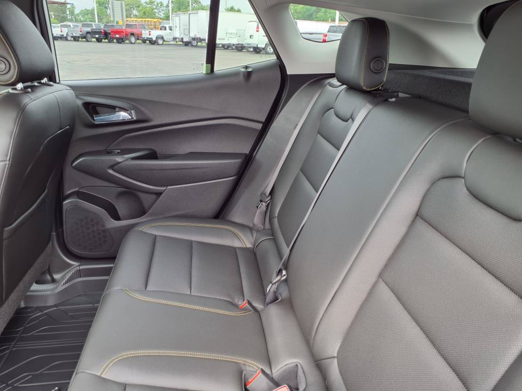 New 2025 Chevrolet Trax ACTIV w/ Driver Confidence Package FWD image 14