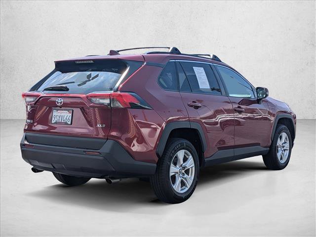 Used 2019 Toyota RAV4 XLE w/ Convenience Package FWD image 5