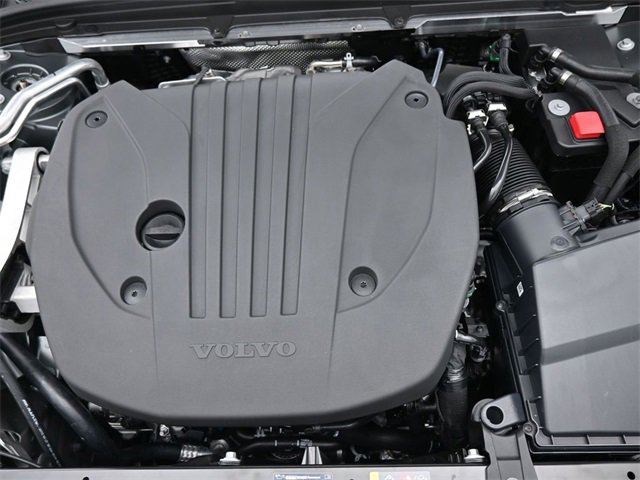 New 2026 Volvo V60 B5 Cross Country Ultra w/ Protection Package Premier image 37