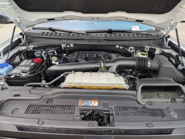 Used 2025 Ford Expedition Platinum AWD/4WD image 14