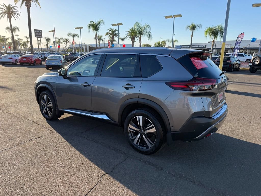 Certified 2023 Nissan Rogue SL w/ SL Premium Package FWD image 4