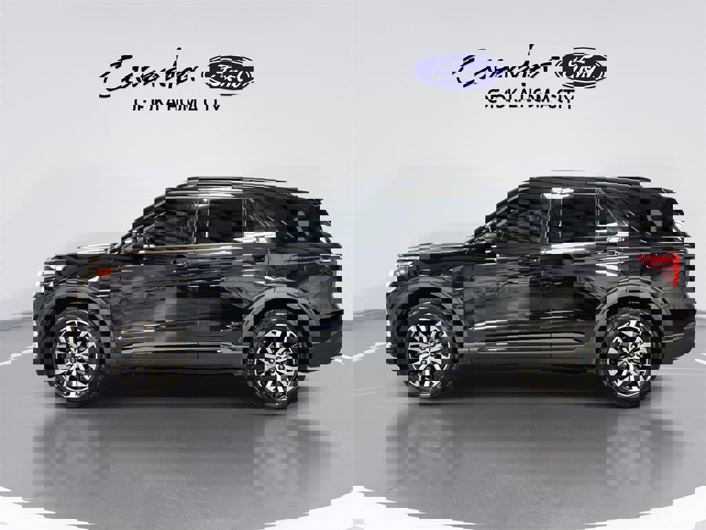 Used 2020 Ford Explorer ST w/ Premium Technology Package image 5