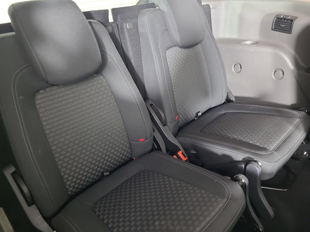 Used 2022 Ford Transit Connect XLT FWD image 22